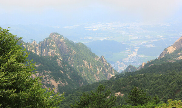 山峰风景图片