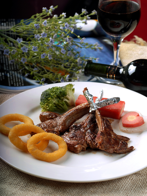 鲜嫩多汁法式羊排