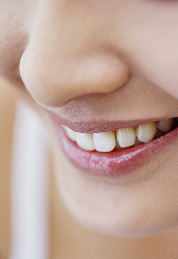 人体局部特写嘴巴牙齿牙膏广告素材图片