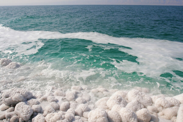 海岸的石头风景图片